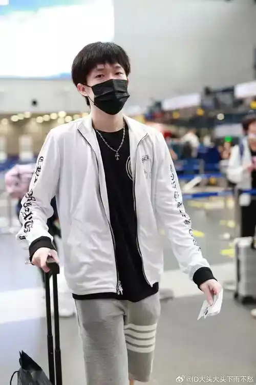 李俊逸