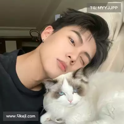 万瑛羚